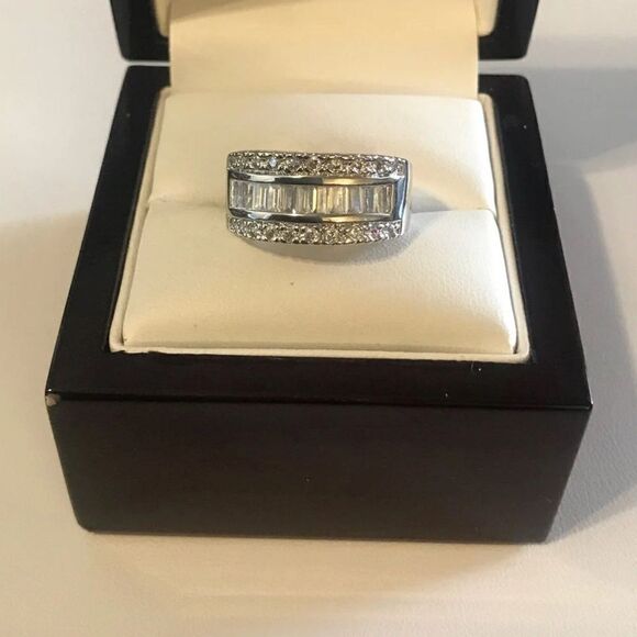 4Ct Baguette & Round Cut Sim Diamond Band Ring Sz 8 - Picture 1 of 4